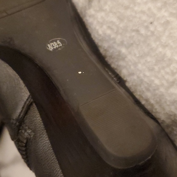 DKNYC BLACK LEATHER BOOTS - Picture 9 of 15